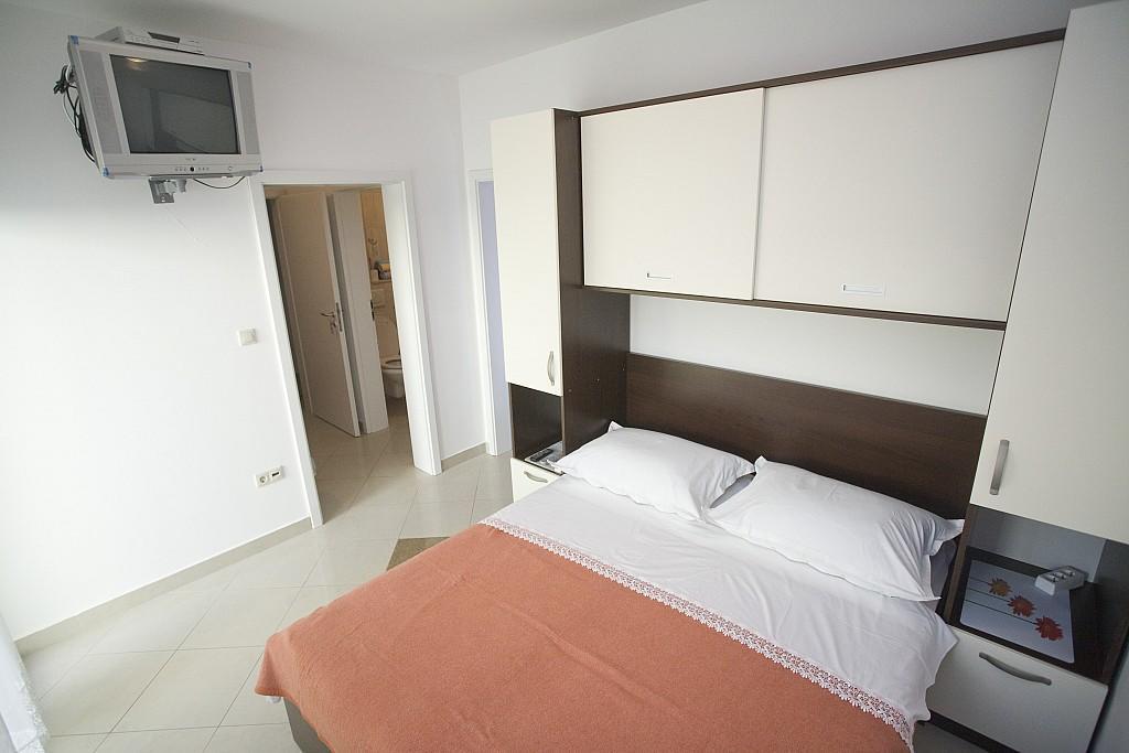 Apartments Rubic โอมิช ห้อง รูปภาพ